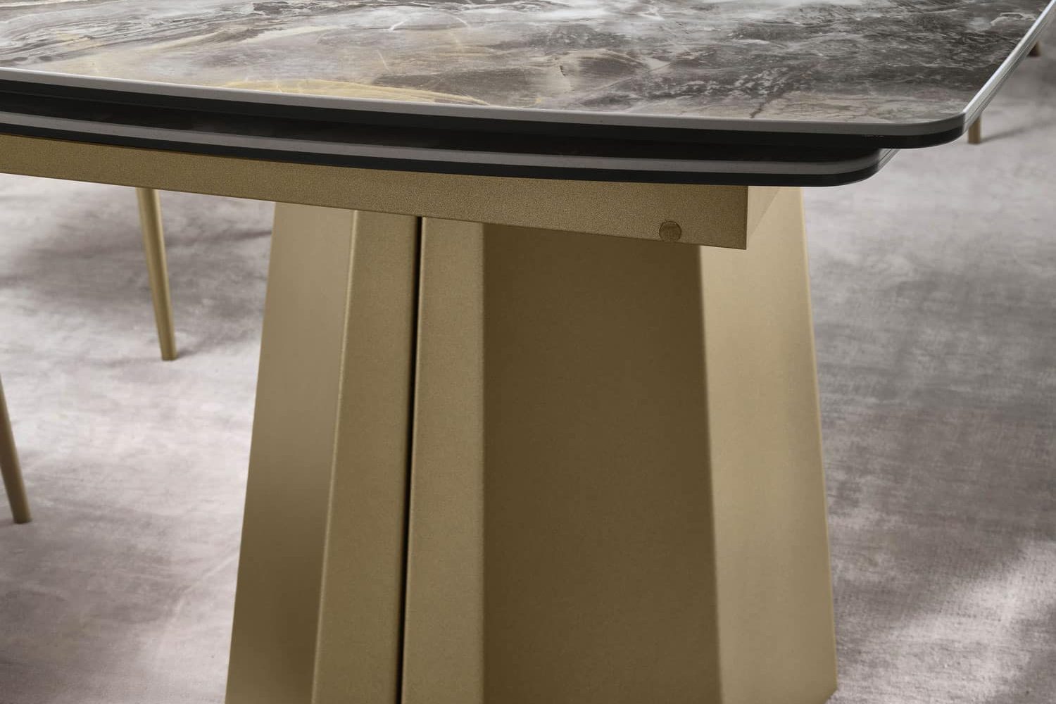 Tavolo TAV. WING forma botte chiuso – Gipi Interiors